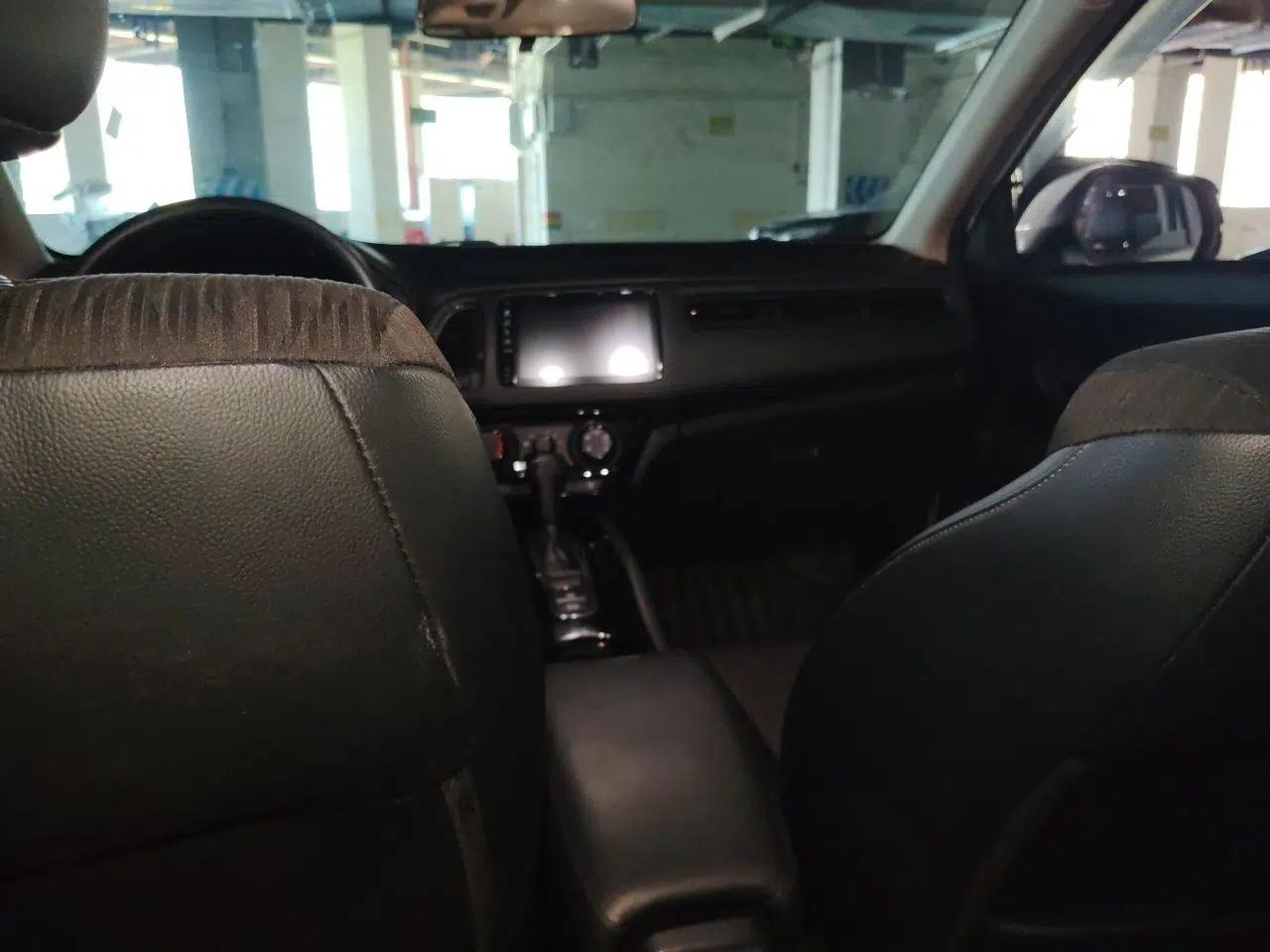 Honda Vezel 2020 1.5L CVT Pioneer Edition — миниатюра 18