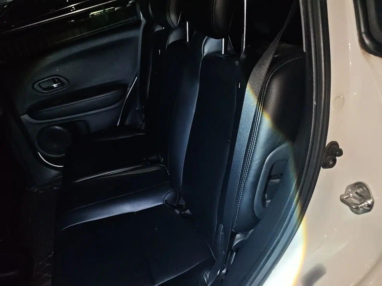 Honda Vezel 2015 1.5L CVT two-wheel drive Comfort trim — миниатюра 17