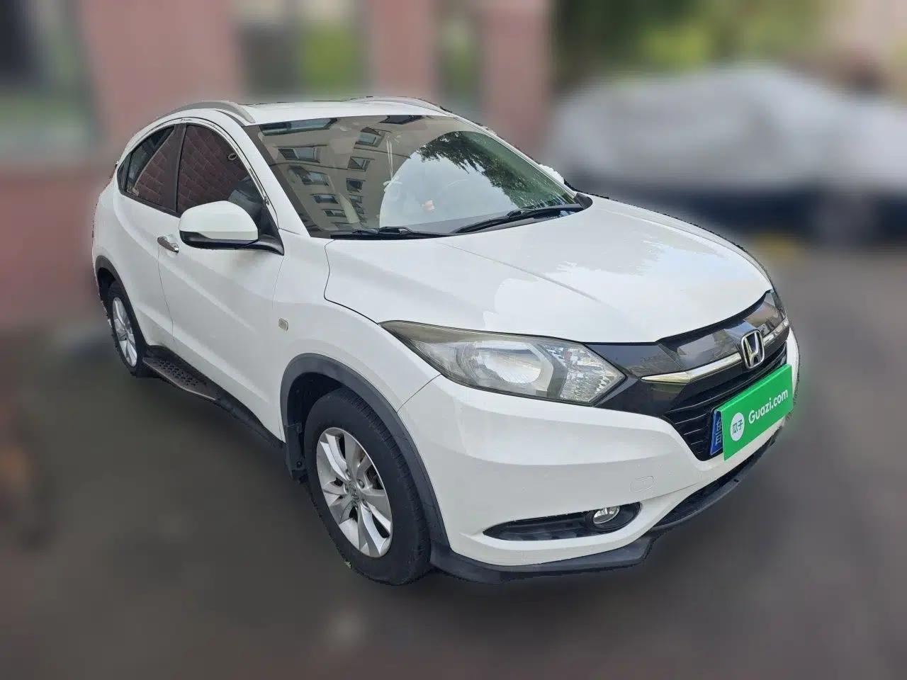 Honda Vezel 2015 1.5L CVT two-wheel drive Comfort trim — миниатюра 3