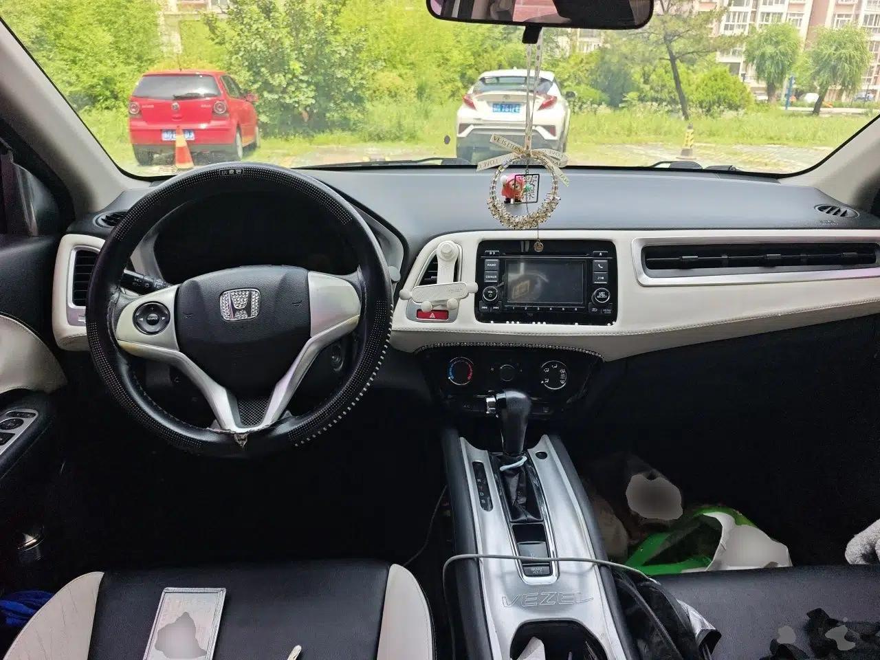 Honda Vezel 2015 1.5L CVT two-wheel drive Comfort trim — миниатюра 9