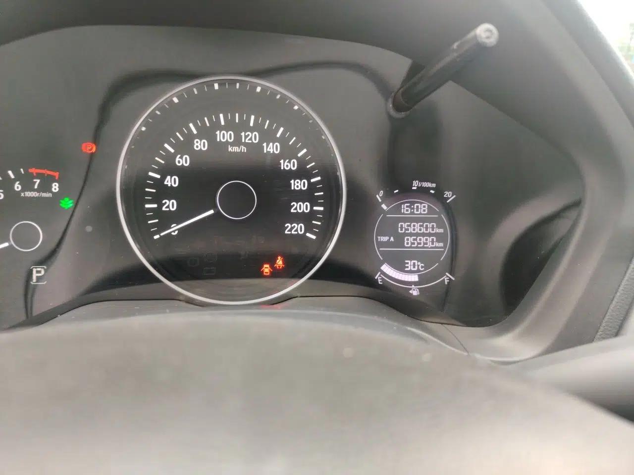 Honda Vezel 2020 1.5L CVT Pioneer Edition — миниатюра 12