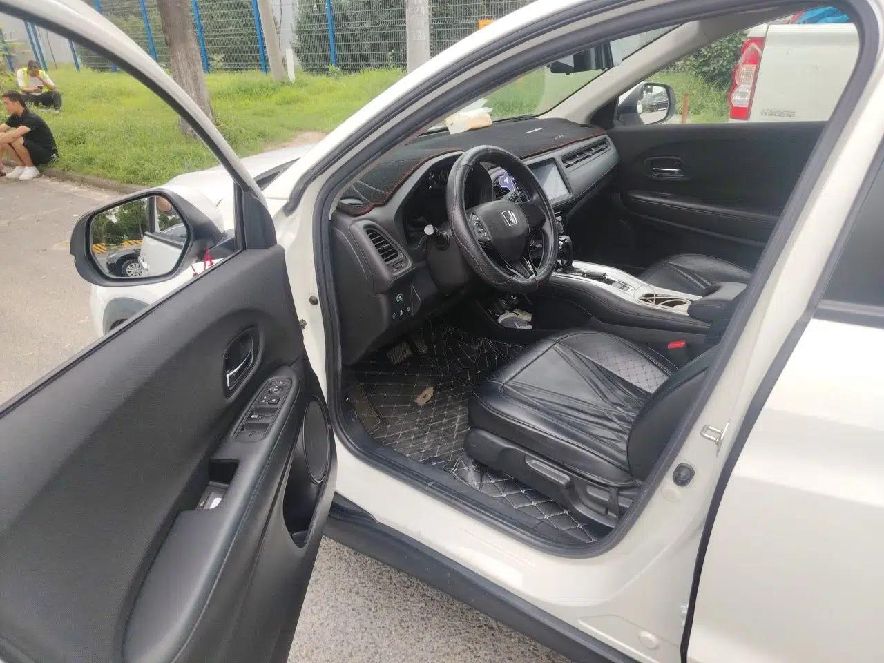 Honda Vezel 2020 1.5L CVT Pioneer Edition — миниатюра 16