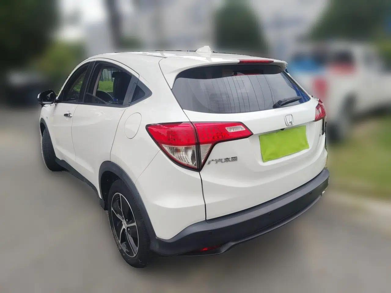 Honda Vezel 2020 1.5L CVT Pioneer Edition — миниатюра 4