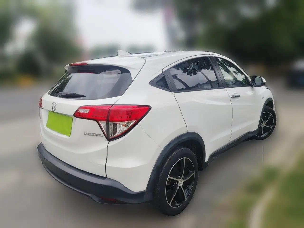 Honda Vezel 2020 1.5L CVT Pioneer Edition — миниатюра 6