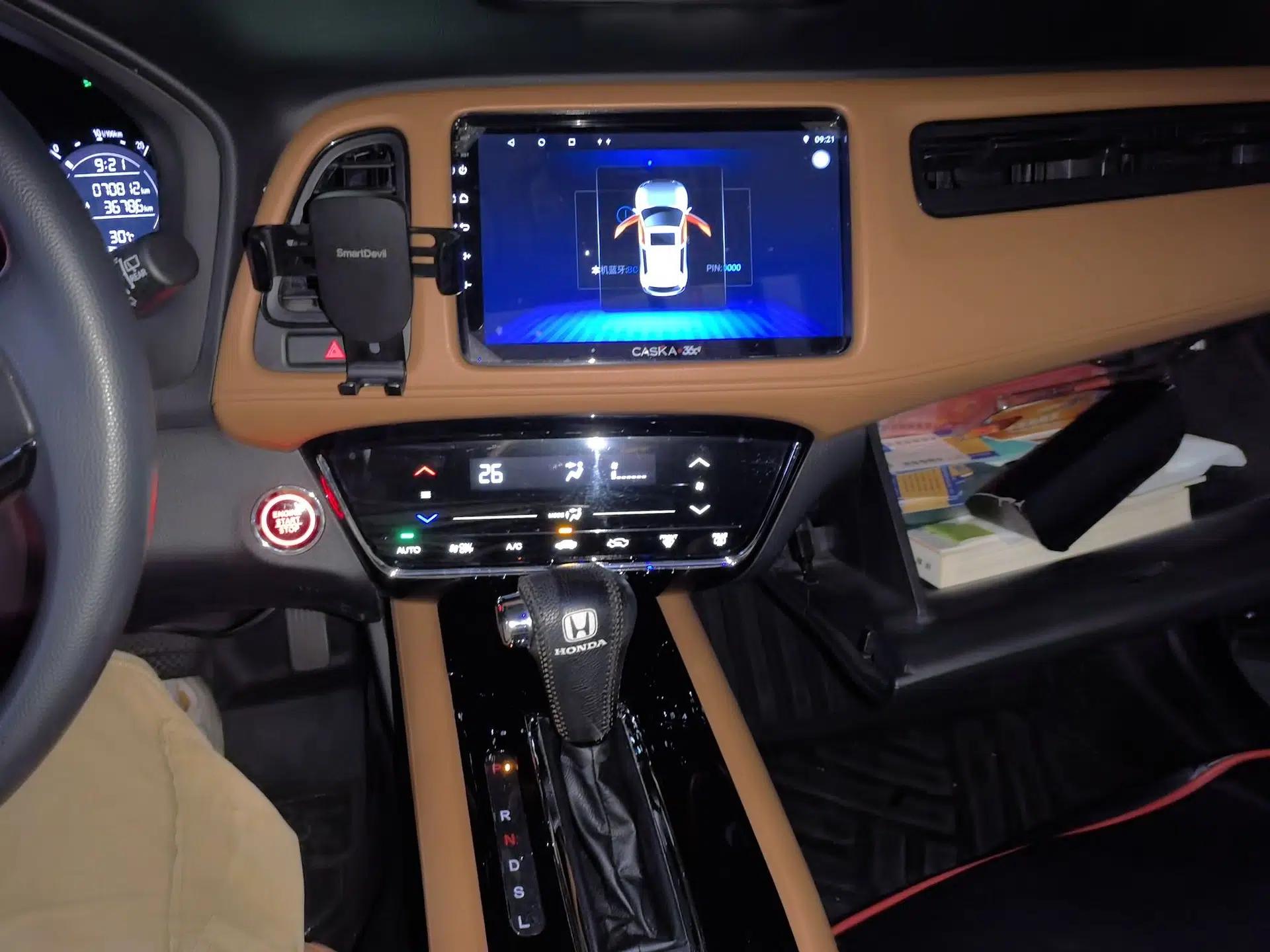 Honda Vezel 2019 220 TURBO CVT Luxury Edition China V Emission Standard — миниатюра 13