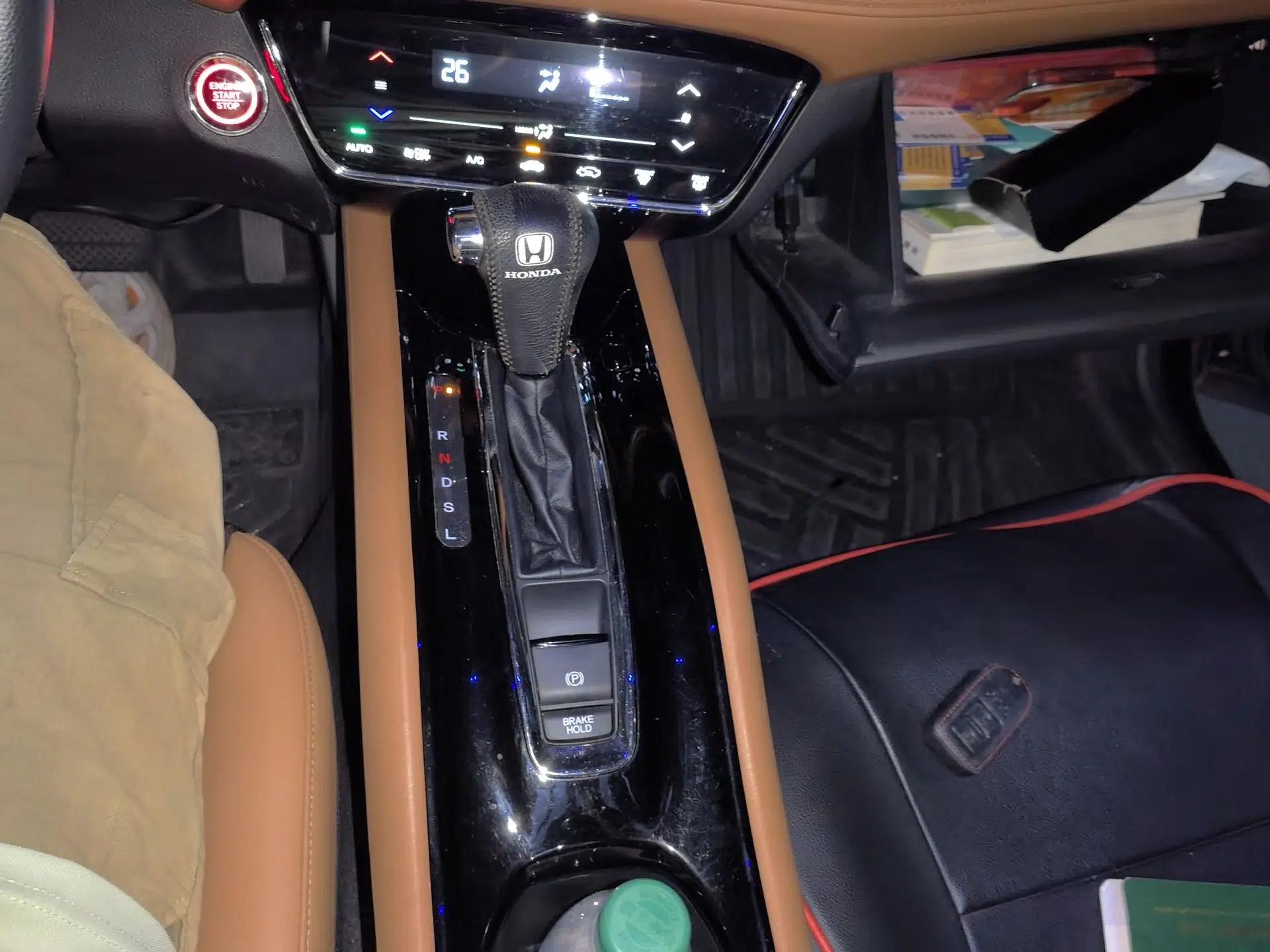 Honda Vezel 2019 220 TURBO CVT Luxury Edition China V Emission Standard — миниатюра 14