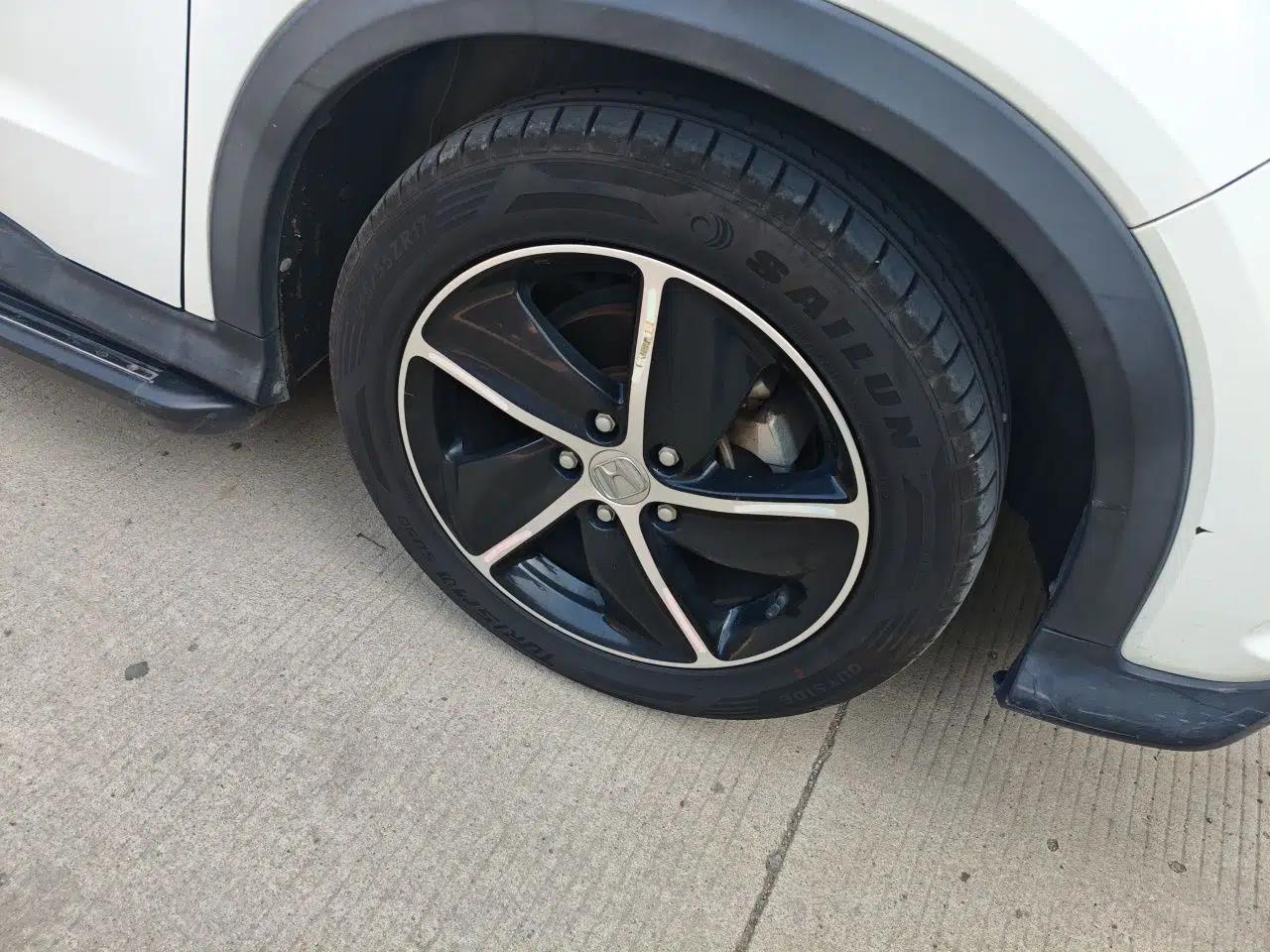 Honda Vezel 2020 1.5L CVT Pioneer Edition — миниатюра 8