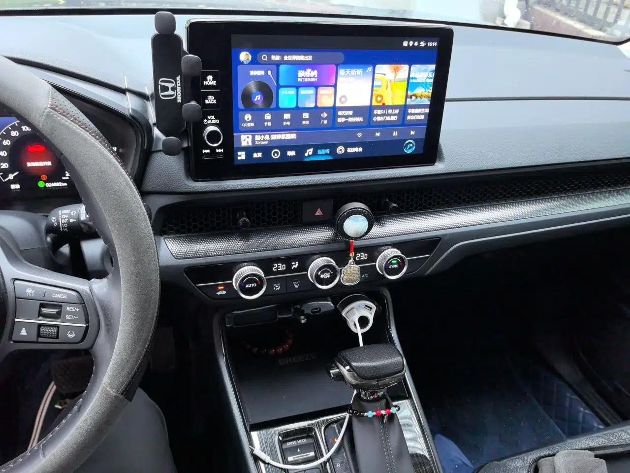 Honda Breeze 2023 240TURBO Two-Wheel-Drive Luxury Edition 5 Seats — миниатюра 13
