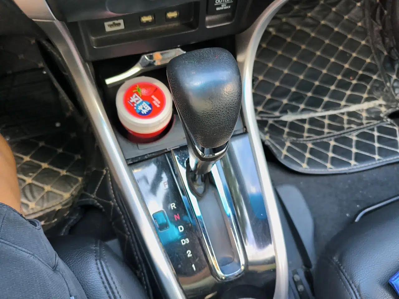 Honda Crider 2013 1.8L automatic luxury edition — миниатюра 14
