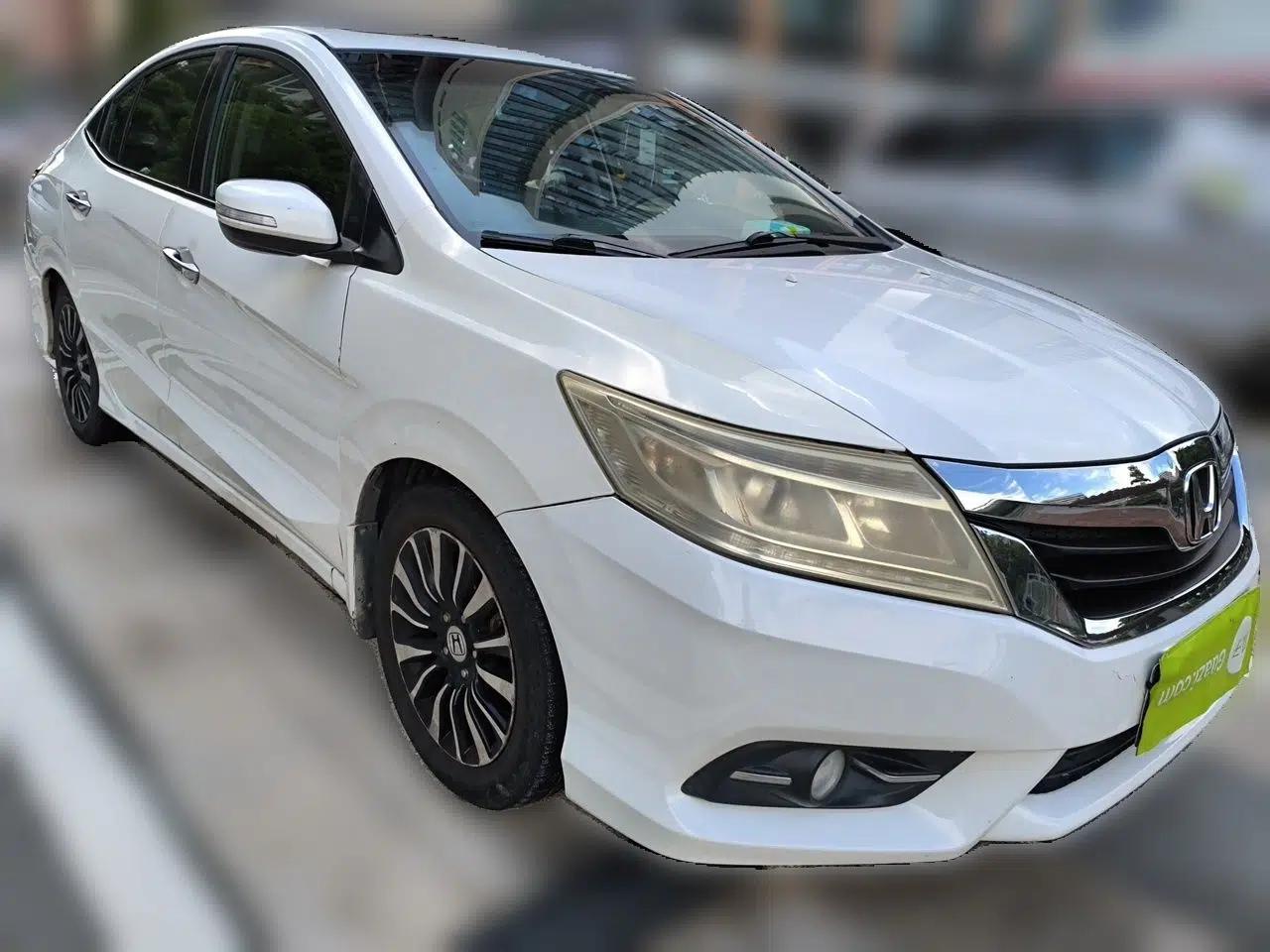 Honda Crider 2013 1.8L automatic luxury edition — миниатюра 3