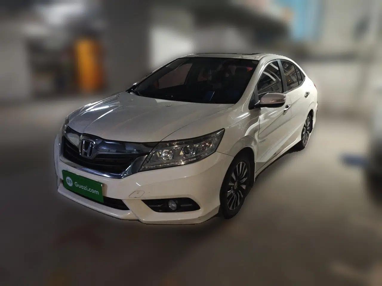 Honda Crider 2015 1.8L automatic luxury edition — миниатюра 1