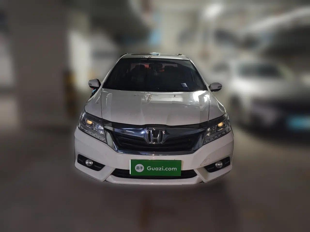 Honda Crider 2015 1.8L automatic luxury edition — миниатюра 2