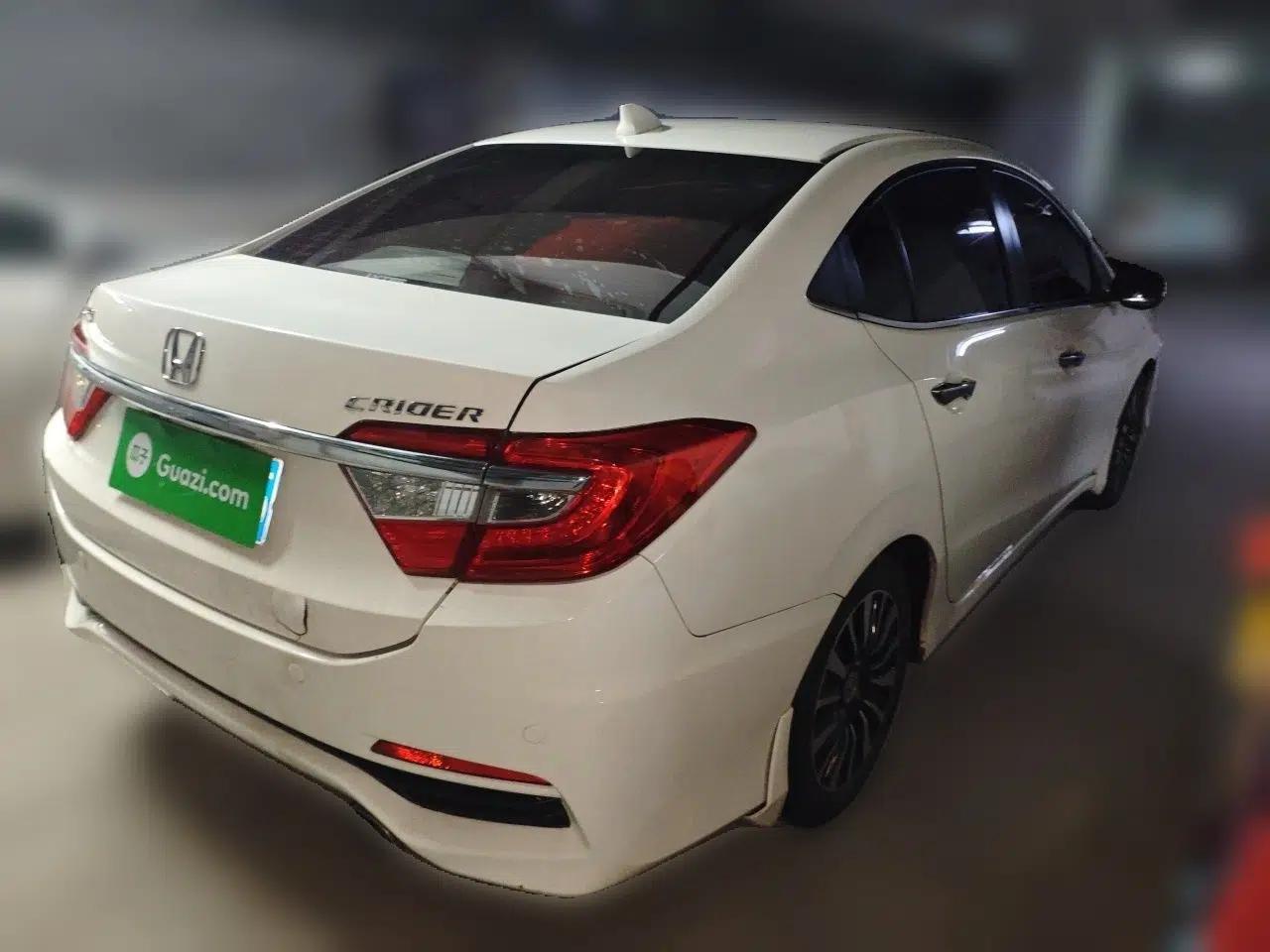 Honda Crider 2015 1.8L automatic luxury edition — миниатюра 6