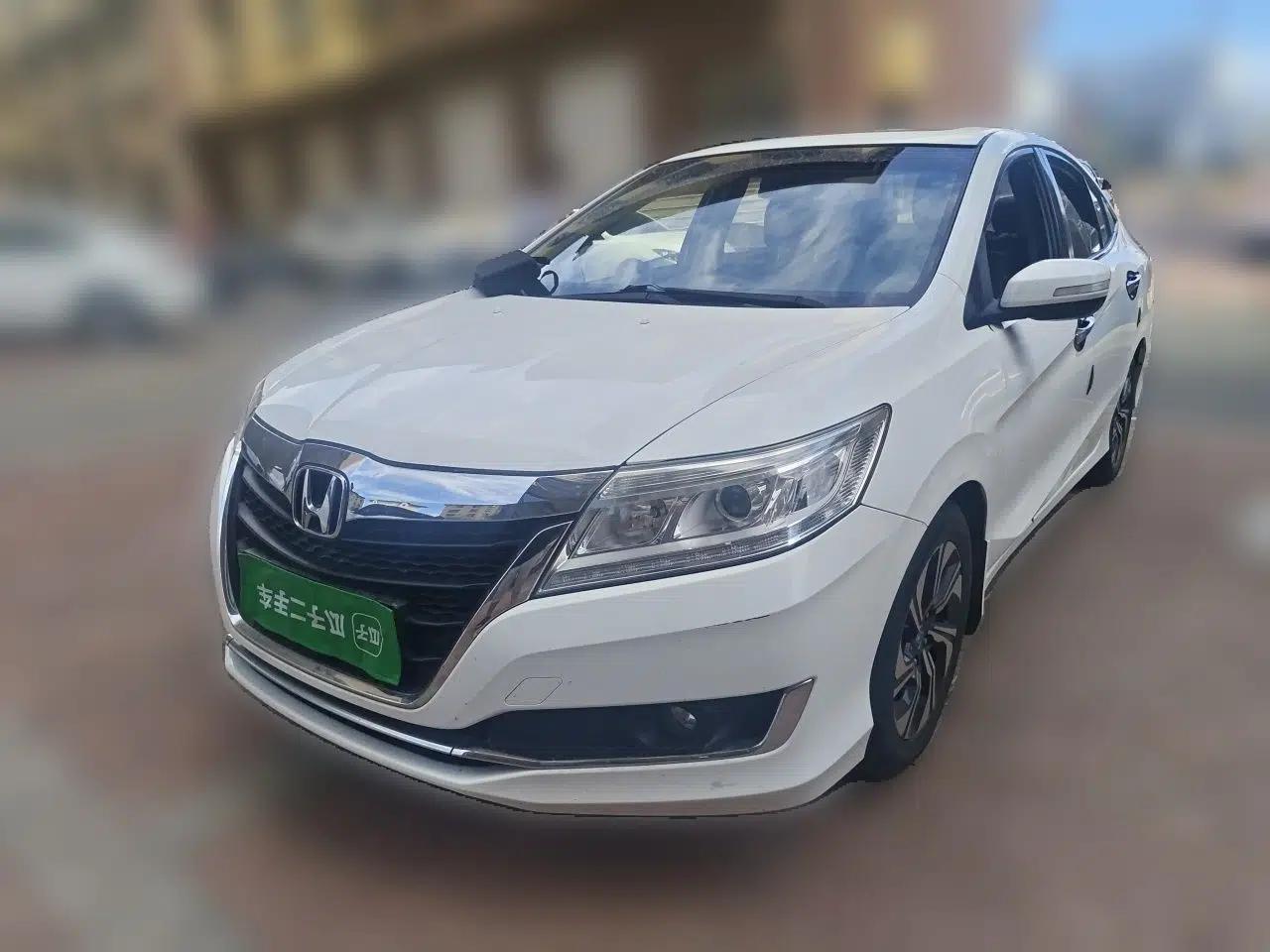 Honda Crider 2017 1.8L CVT Luxury Special Edition — миниатюра 1