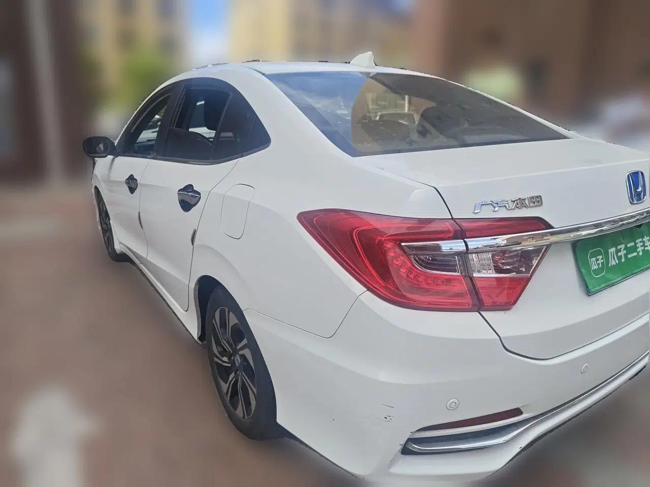 Honda Crider 2017 1.8L CVT Luxury Special Edition — миниатюра 4