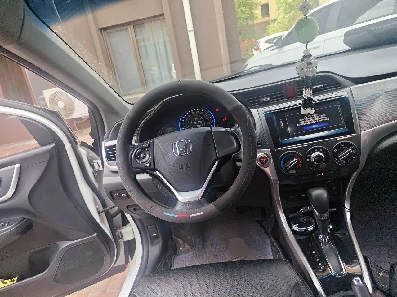 Honda Crider 2017 1.8L CVT Luxury Special Edition — миниатюра 10