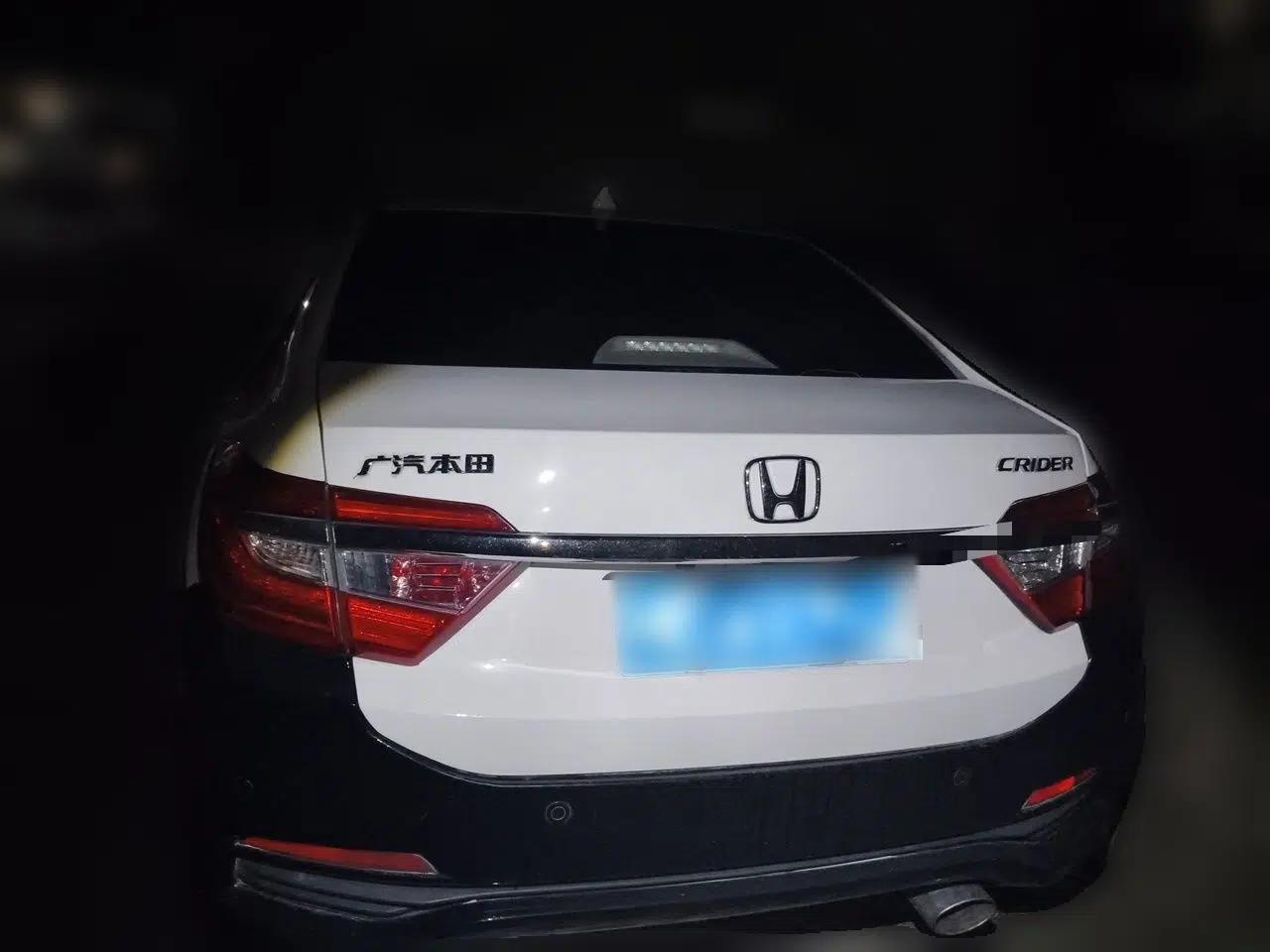 Honda Crider 2015 1.8L automatic luxury edition — миниатюра 5