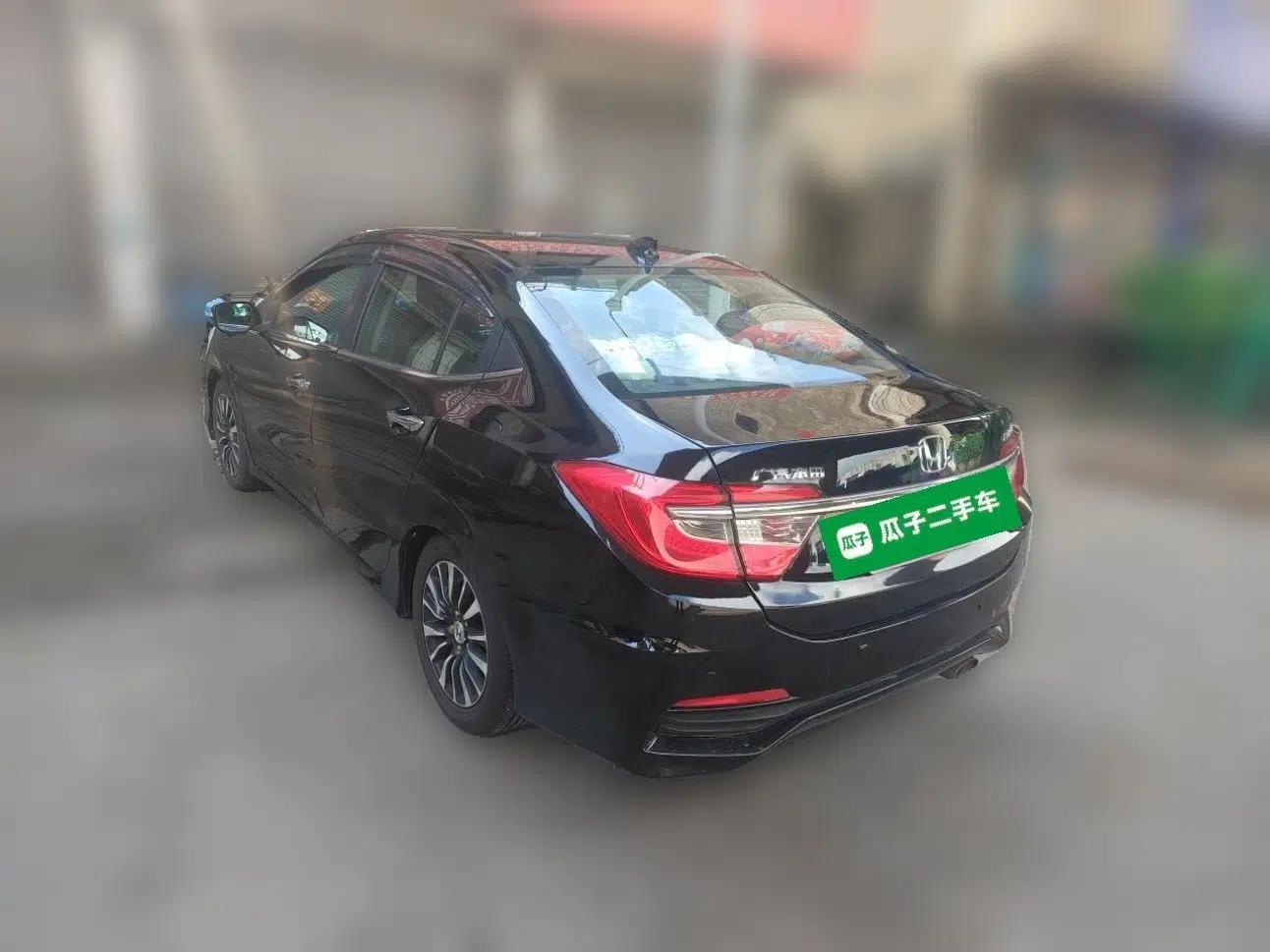 Honda Crider 2013 1.8L automatic luxury edition — миниатюра 4