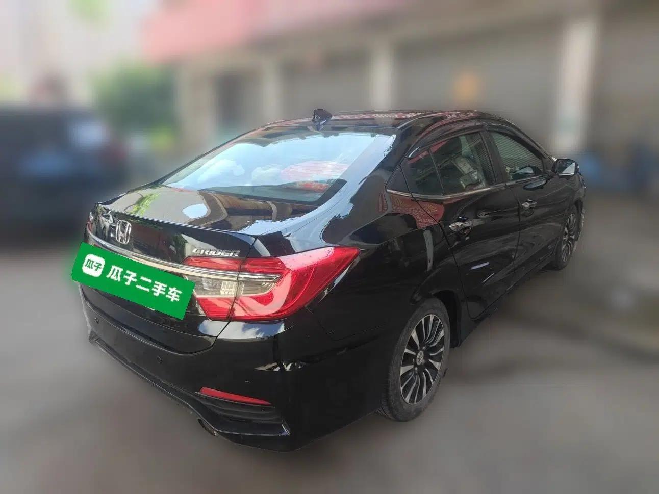 Honda Crider 2013 1.8L automatic luxury edition — миниатюра 6
