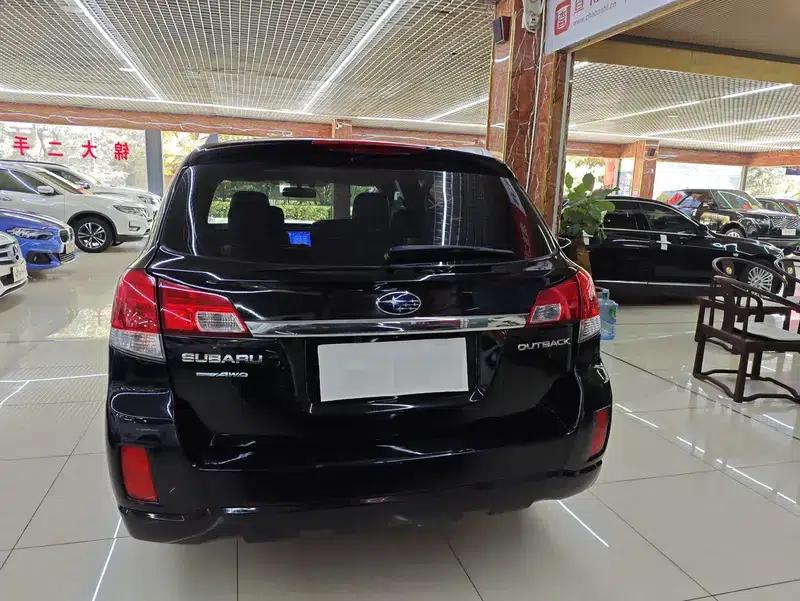 Outback 2011 2.5i Luxury Edition — миниатюра 5