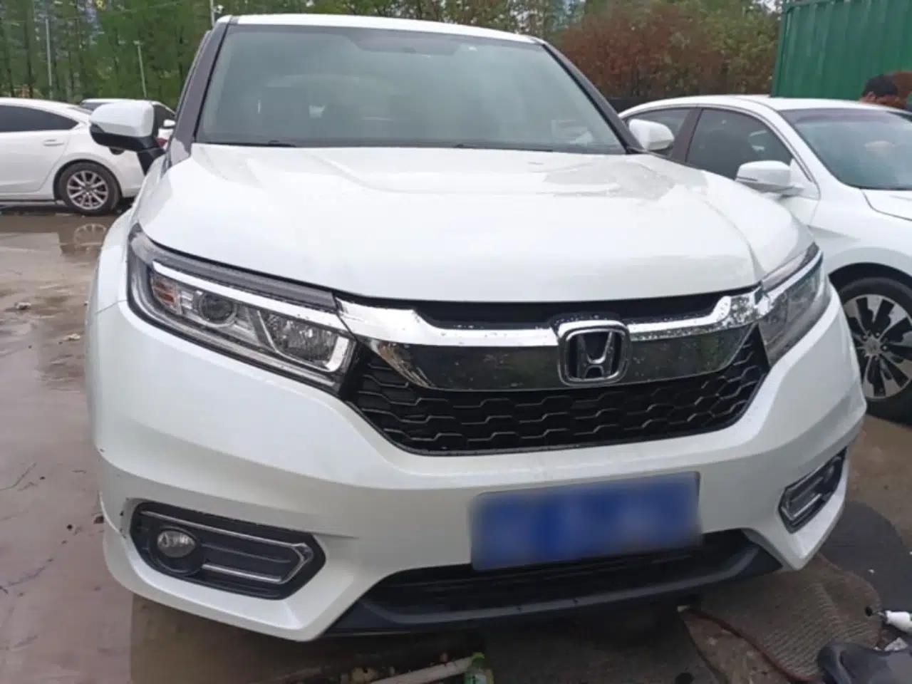 Honda Avancier 2017 240TURBO Two-Wheel Drive Luxury Edition — миниатюра 2