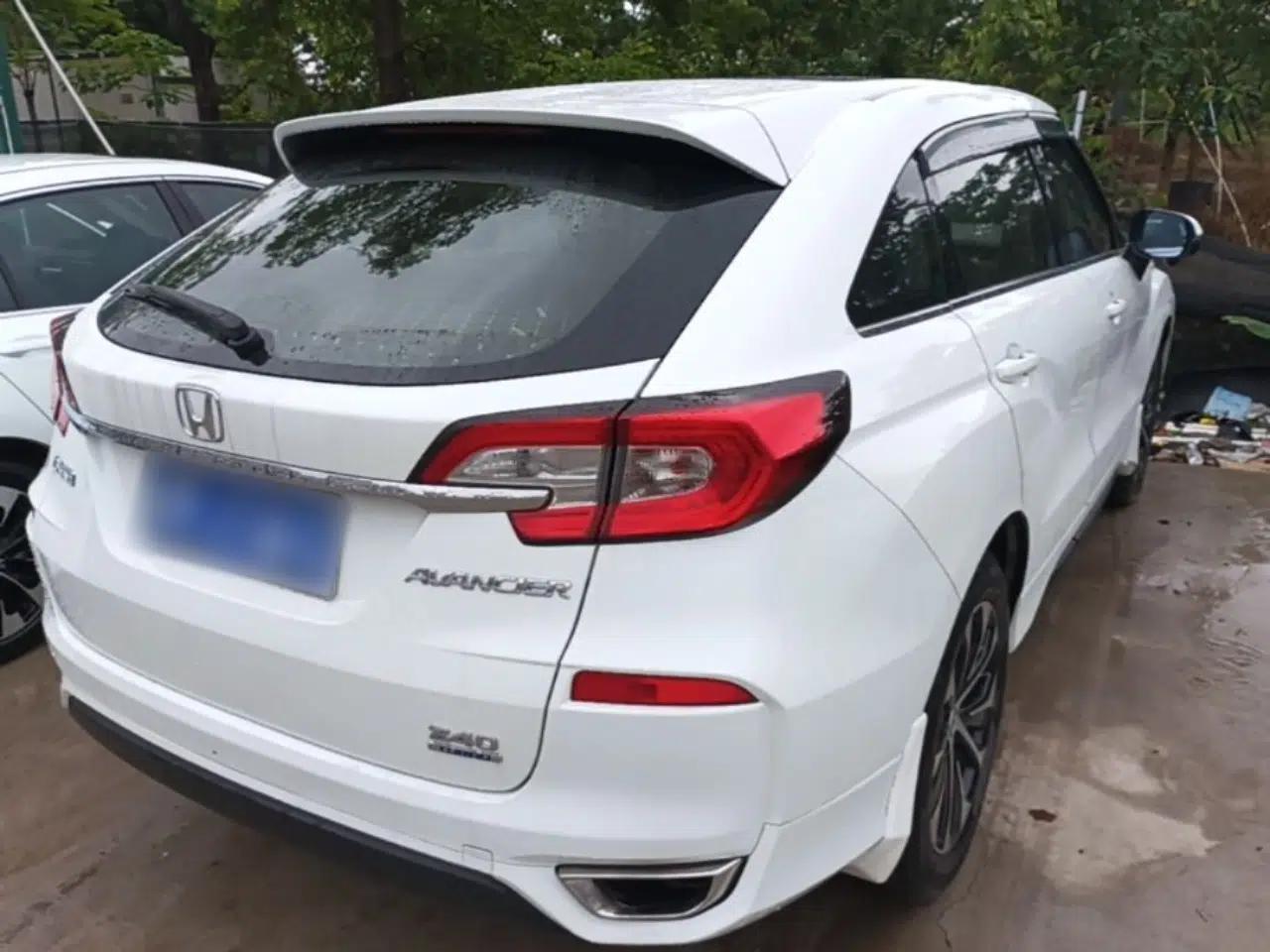 Honda Avancier 2017 240TURBO Two-Wheel Drive Luxury Edition — миниатюра 6