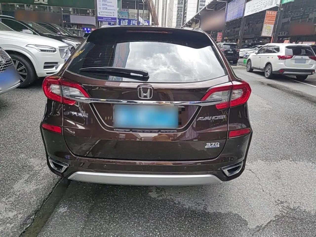 Honda Avancier 2017 370TURBO 2WD Luxury Edition — миниатюра 5