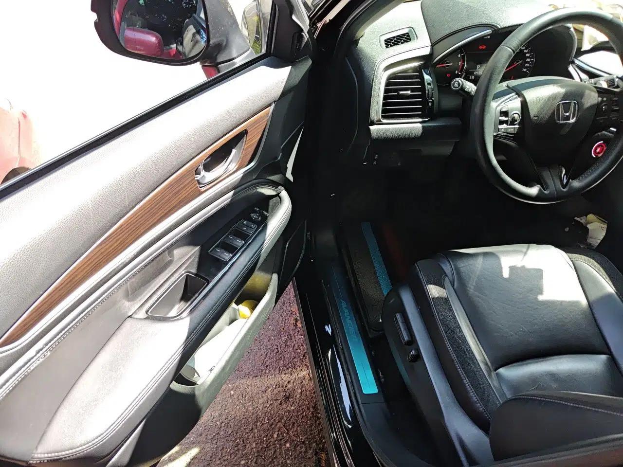 Honda Avancier 2019 240TURBO Two-Wheel Drive Premium Edition — миниатюра 16