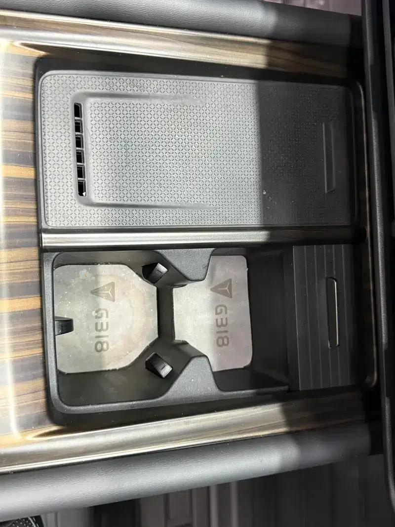 Dark Blue G318 2024 Model, 4WD Air Suspension Version — миниатюра 28