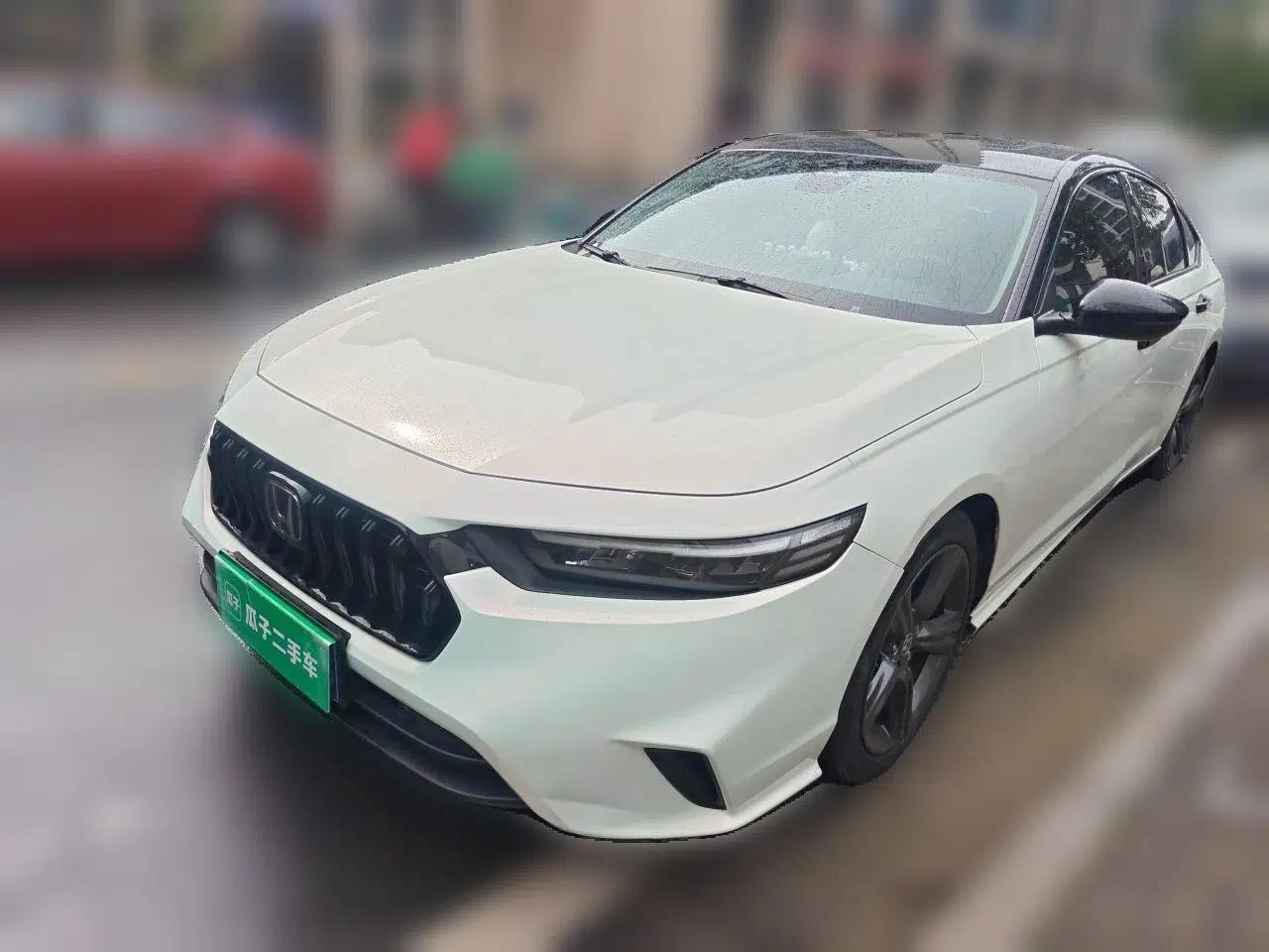 Honda Inspire 2023 260TURBO Deluxe Edition — миниатюра 1