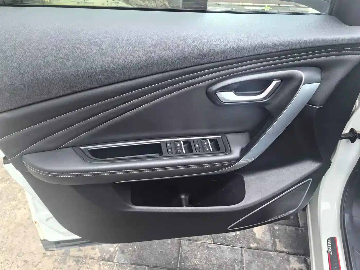 Jetour X70 2019 1.5T DCT Comfort Edition — миниатюра 3