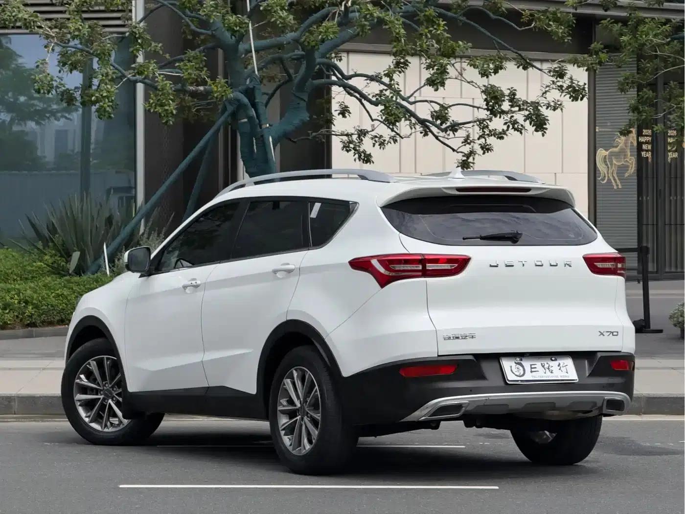 Jetour X70 2020 1.5T DCT Enjoy Edition 5-seater — миниатюра 20