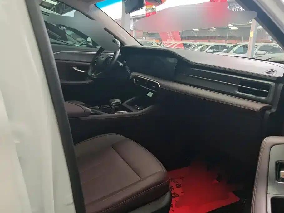 Jetour X90 PLUS 2024 1.6TD DCT Zhiyuan Edition 7-seater — миниатюра 8