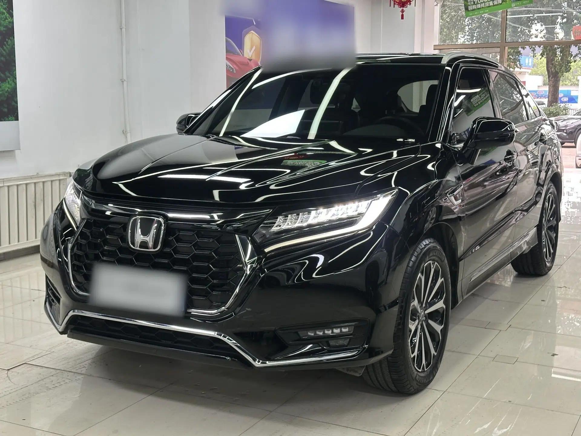 Honda UR-V 2023 370TURBO Two-Wheel-Drive Luxury Edition — миниатюра 1