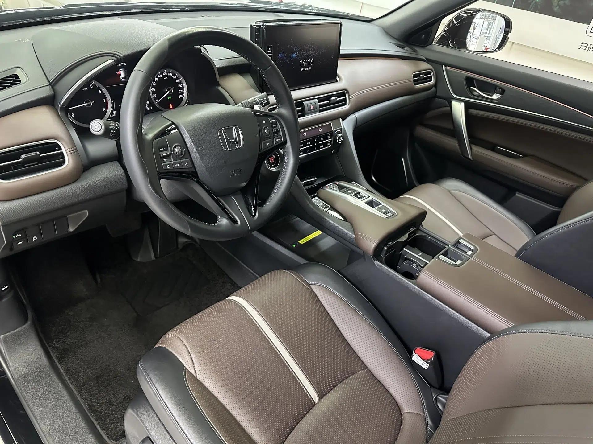 Honda UR-V 2023 370TURBO Two-Wheel-Drive Luxury Edition — миниатюра 16