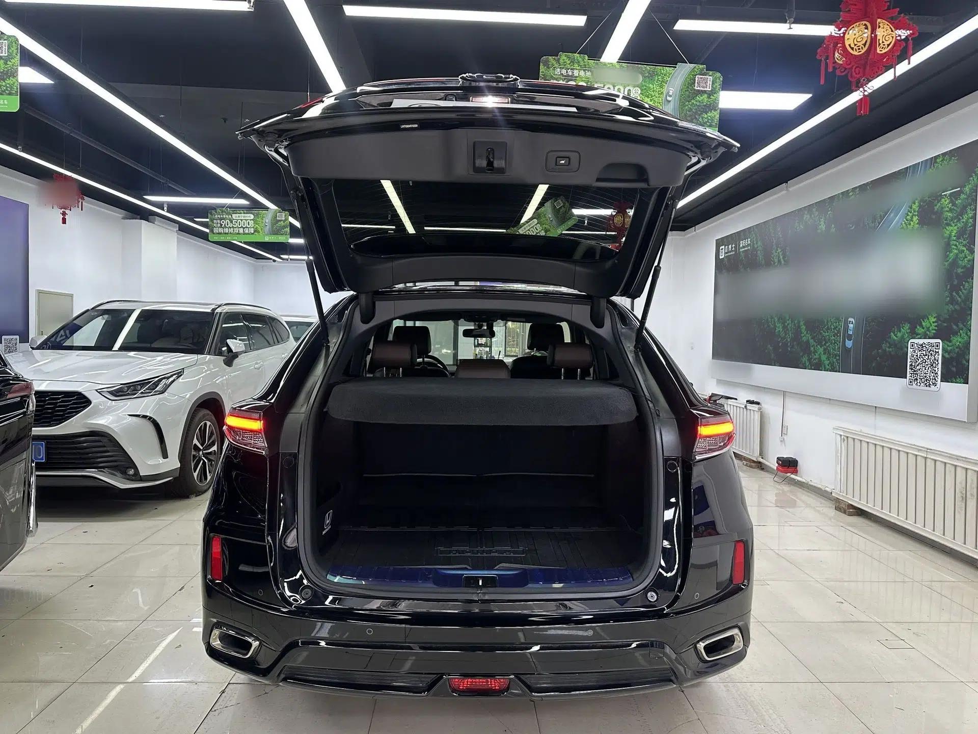 Honda UR-V 2023 370TURBO Two-Wheel-Drive Luxury Edition — миниатюра 18