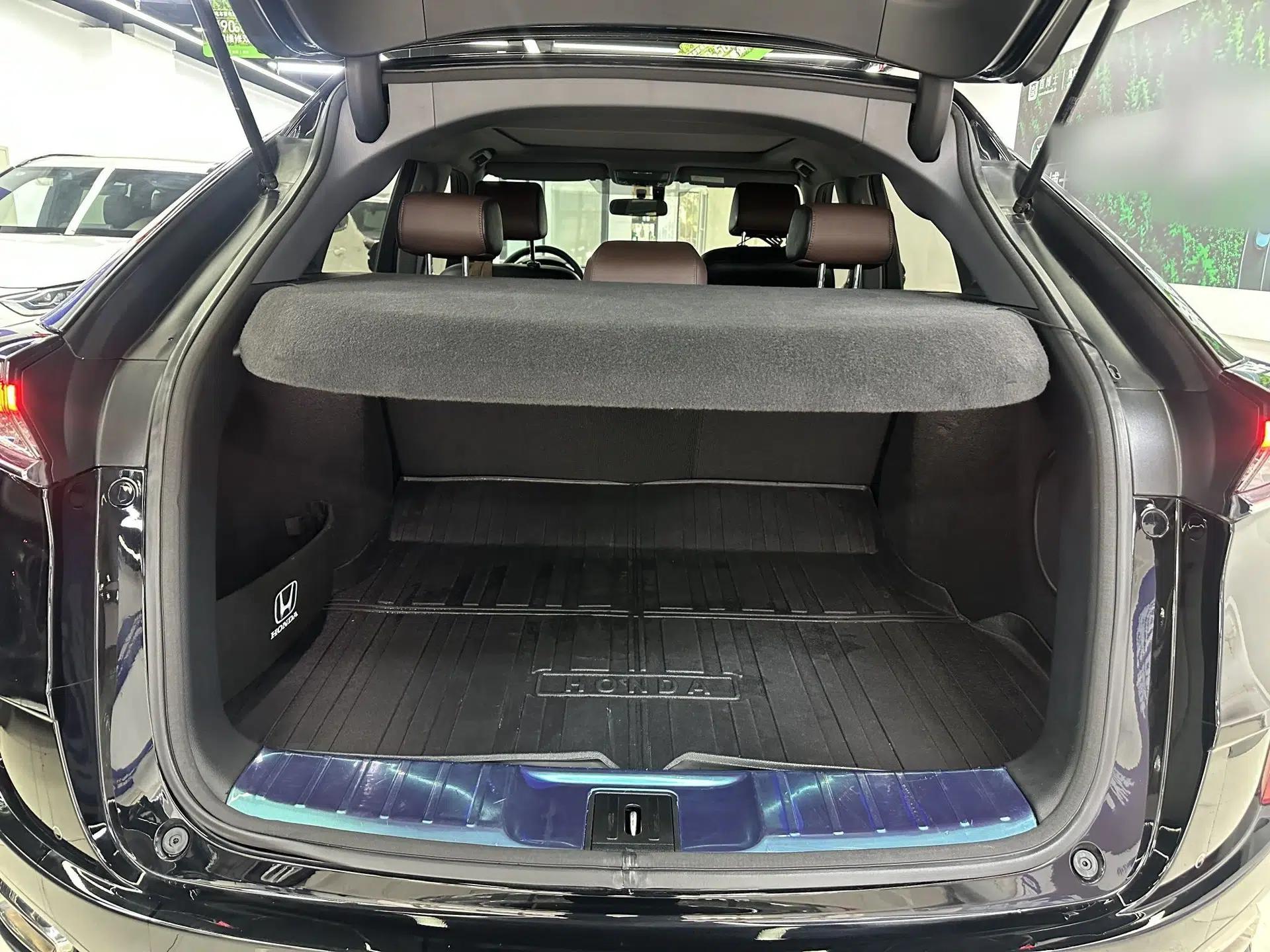Honda UR-V 2023 370TURBO Two-Wheel-Drive Luxury Edition — миниатюра 19