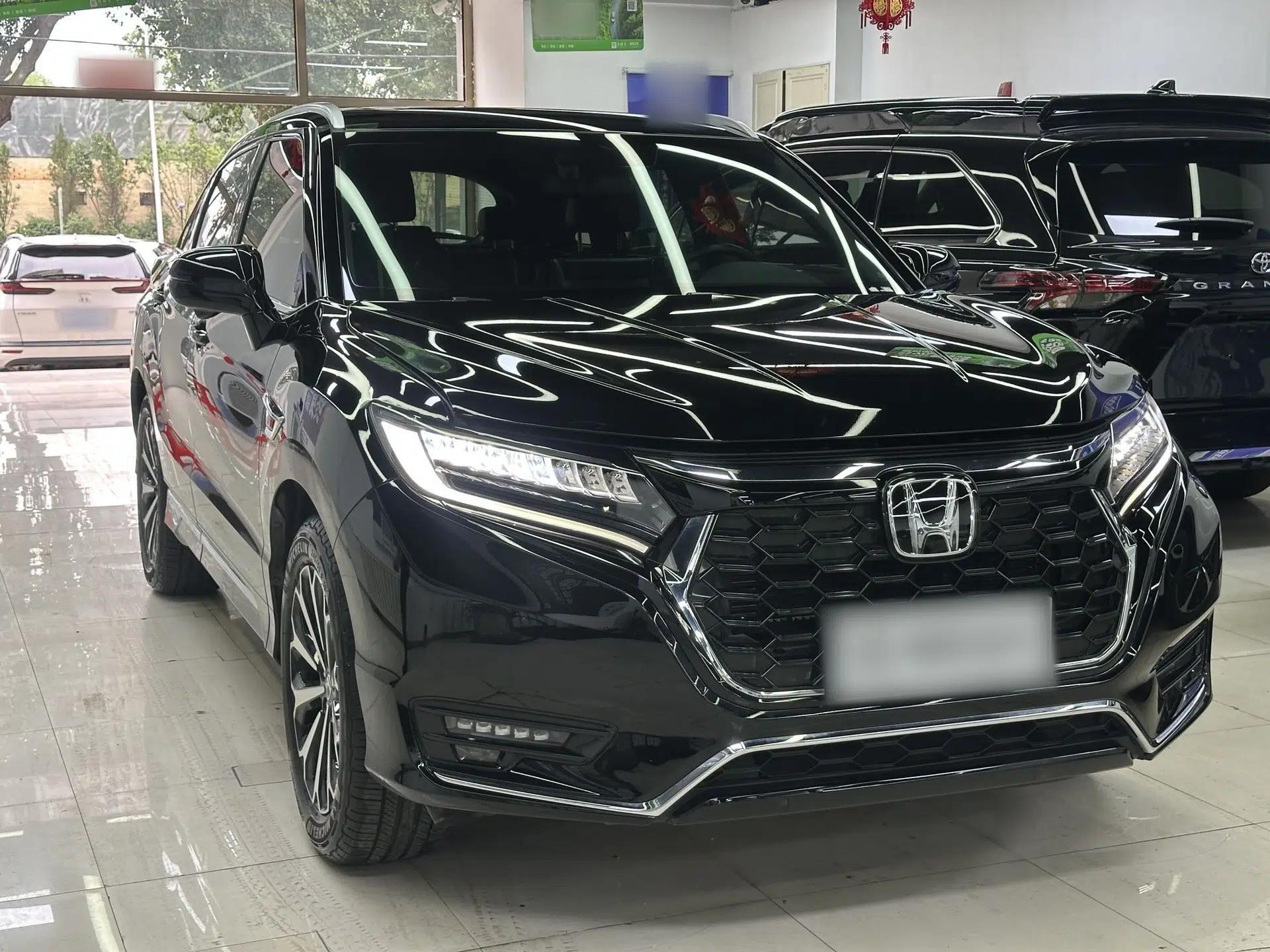 Honda UR-V 2023 370TURBO Two-Wheel-Drive Luxury Edition — миниатюра 3