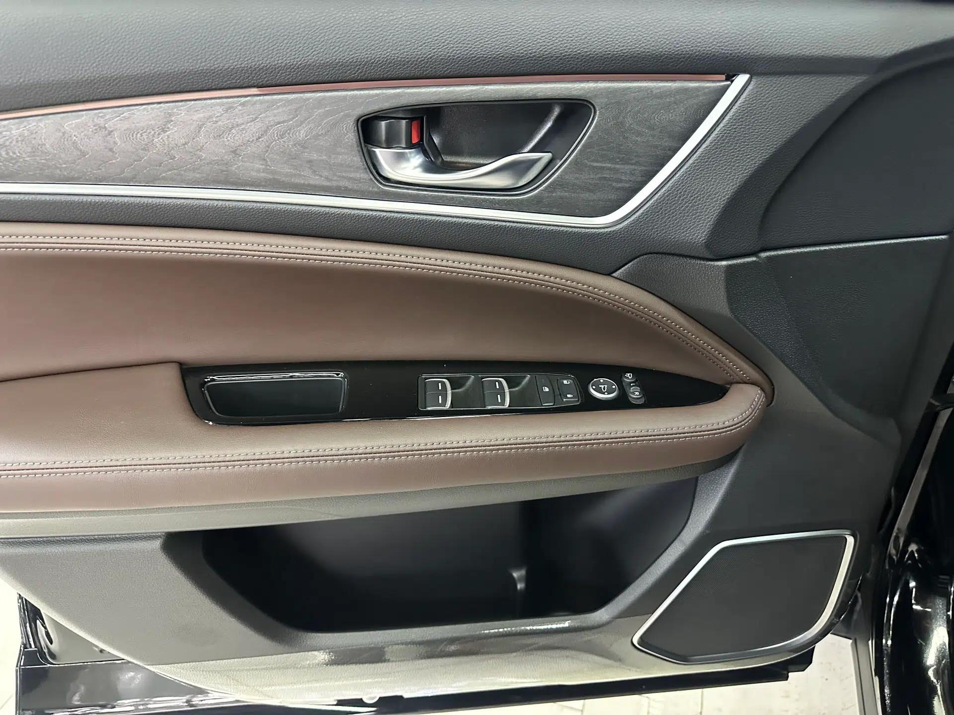 Honda UR-V 2023 370TURBO Two-Wheel-Drive Luxury Edition — миниатюра 21