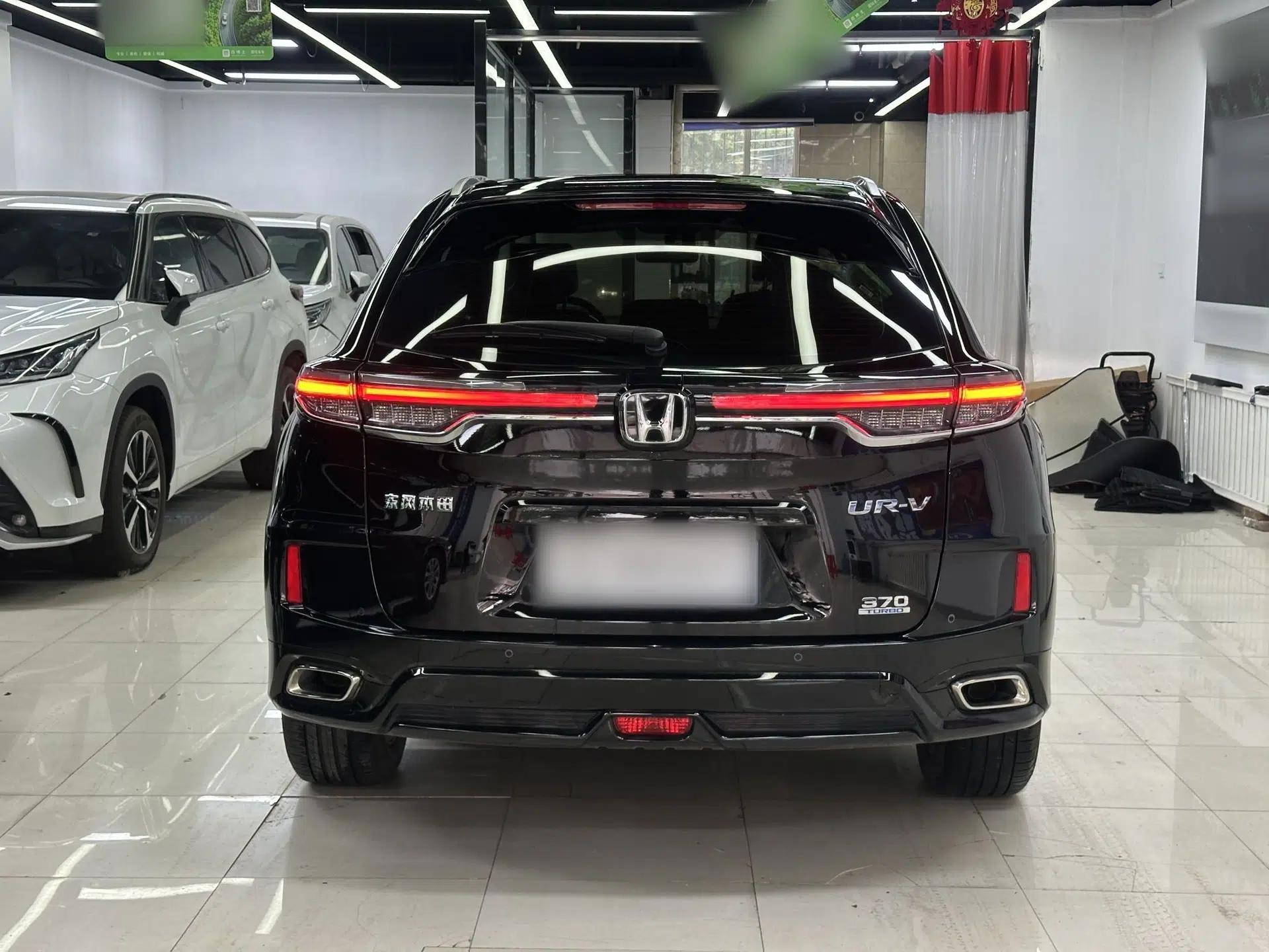 Honda UR-V 2023 370TURBO Two-Wheel-Drive Luxury Edition — миниатюра 5