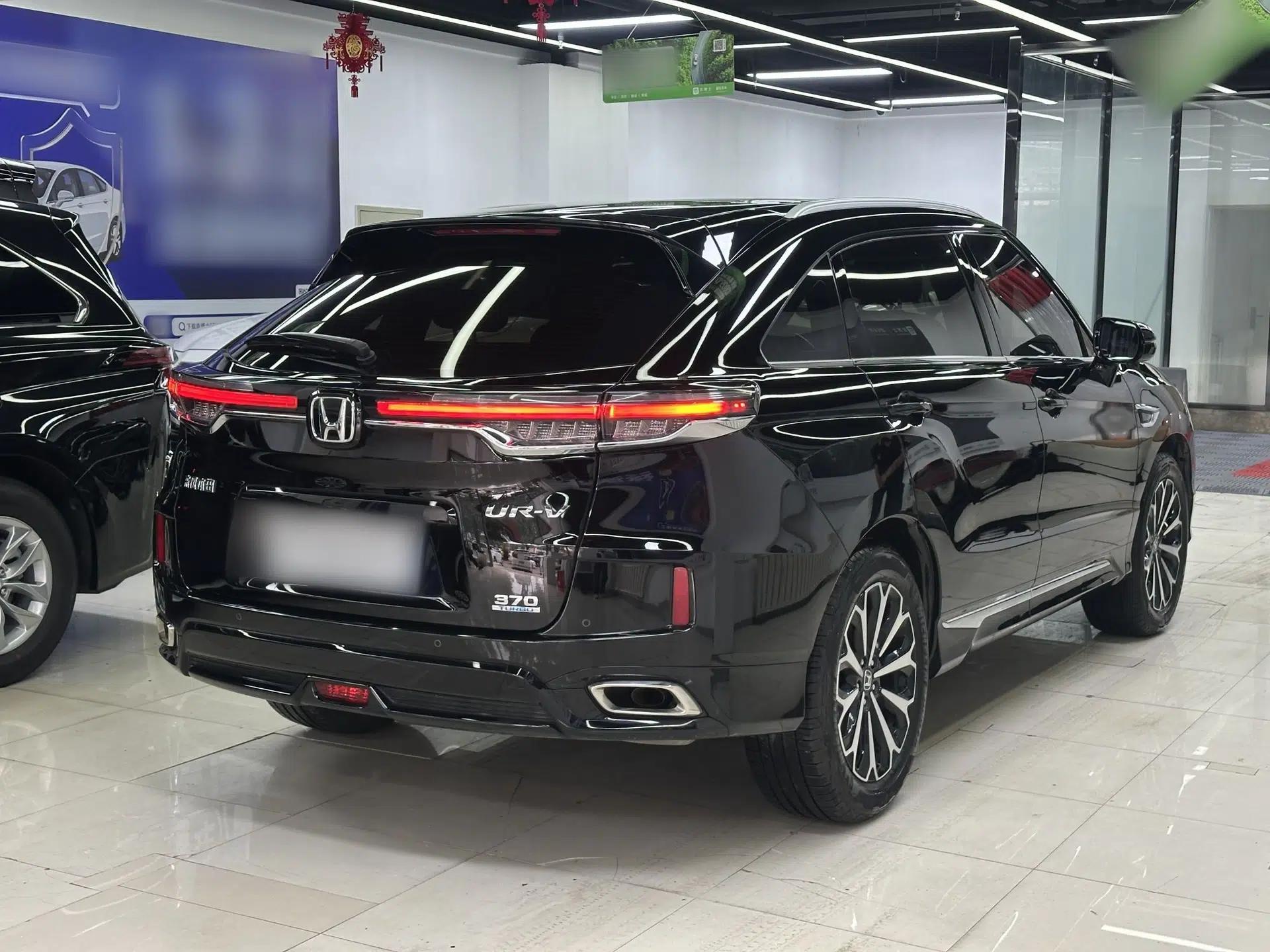 Honda UR-V 2023 370TURBO Two-Wheel-Drive Luxury Edition — миниатюра 6