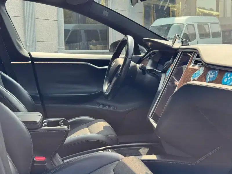 Model S 2017 75 — миниатюра 18
