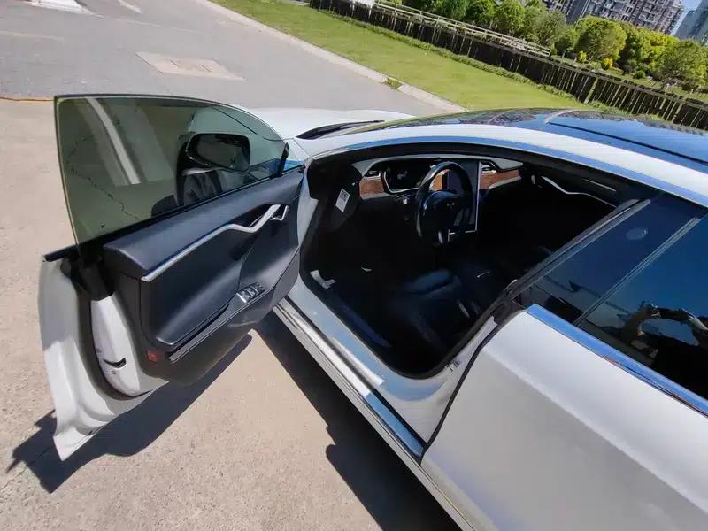Model S 2017 100D — миниатюра 16