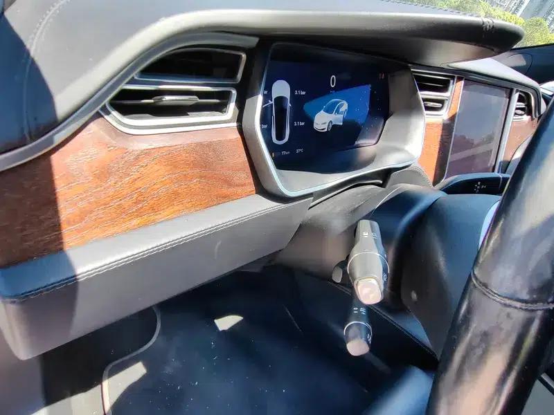 Model S 2017 100D — миниатюра 10