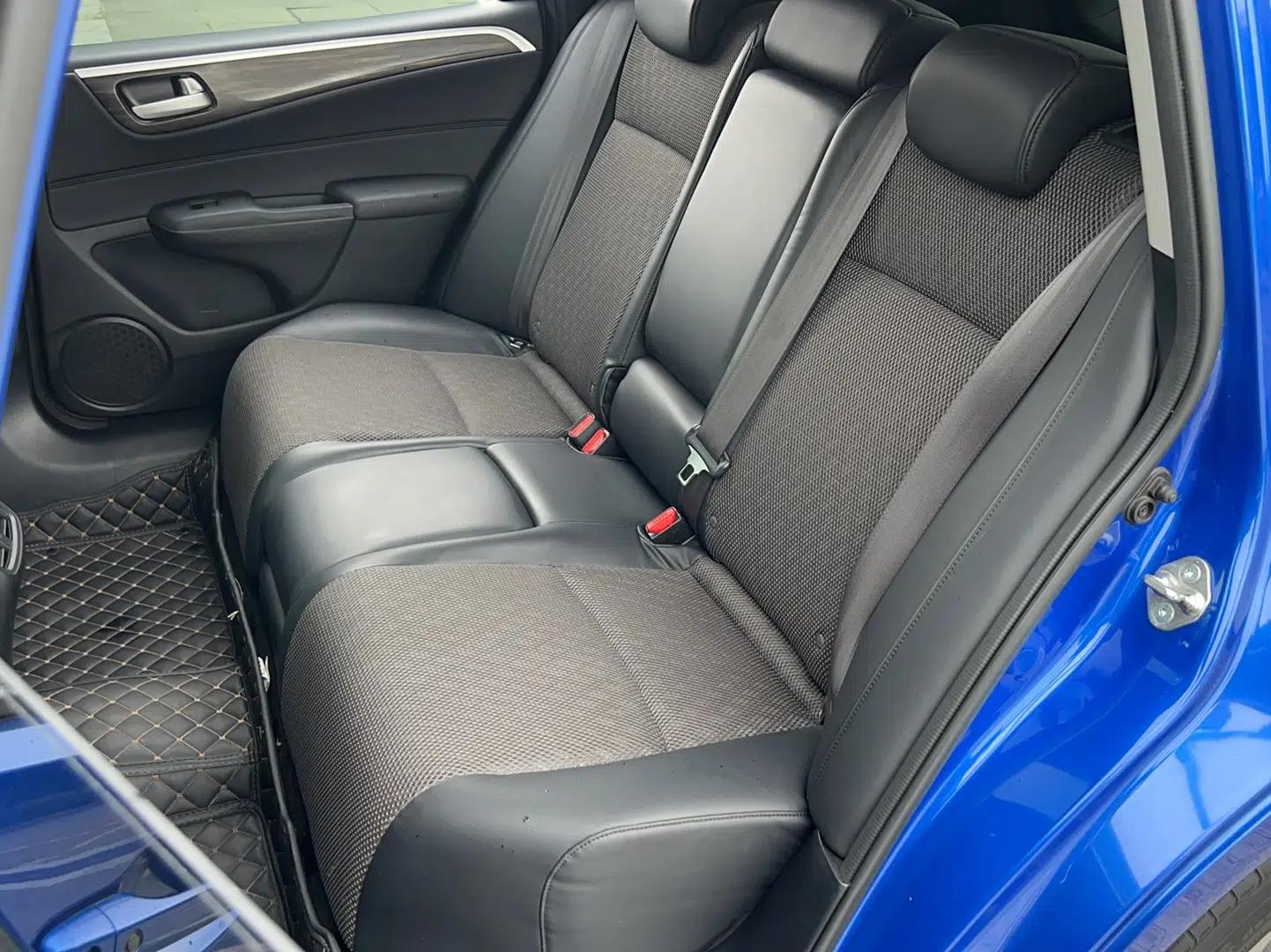Honda Jade 2017 1.8L automatic Comfort version 5 seats — миниатюра 32