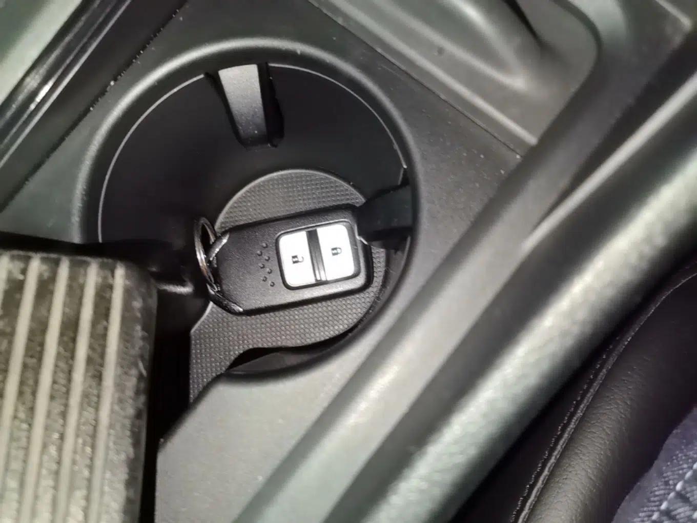 Honda Jade 2017 1.8L automatic Comfort version 5 seats — миниатюра 32