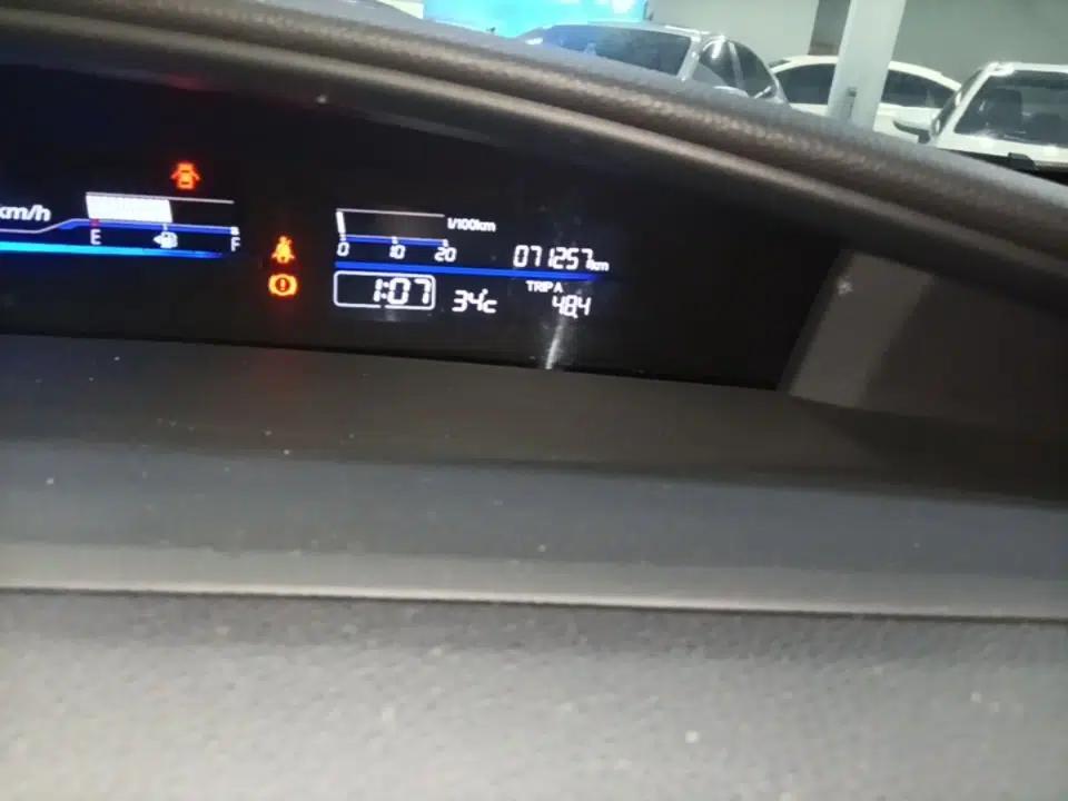 Honda Jade 2017 1.8L automatic Comfort version 5 seats — миниатюра 14