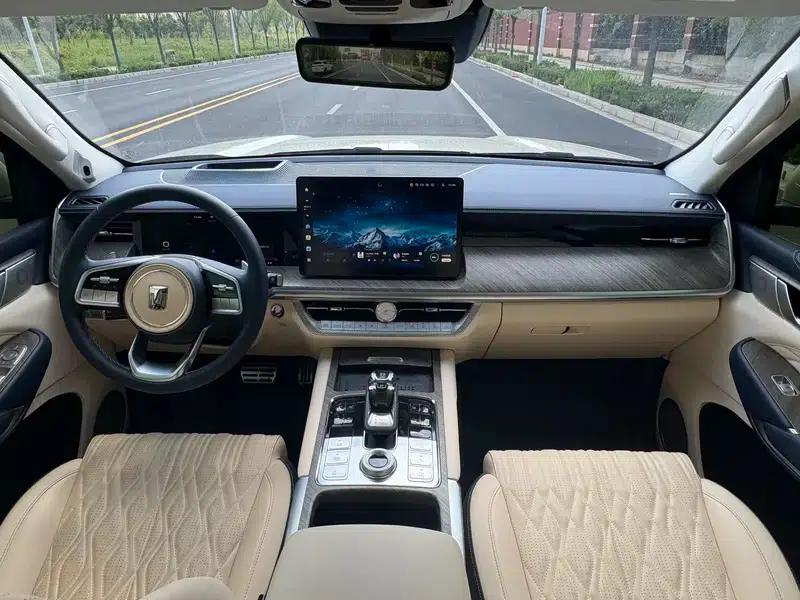Tank 500 2022 Sport Edition, 5-seater — миниатюра 9