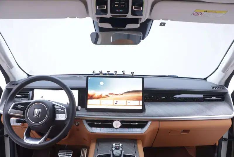 Tank 500 2023 Sport Edition, 5-seater — миниатюра 8