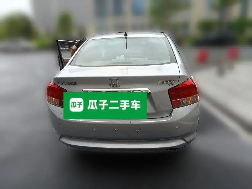 Honda City Classic 2008 1.5L Automatic Elite Edition — миниатюра 5